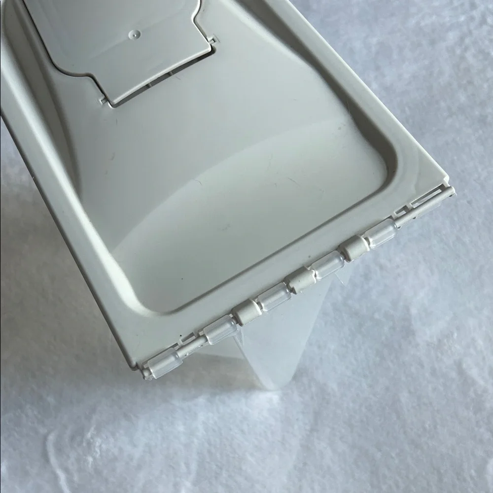 Plastic Pet Food Storage Container